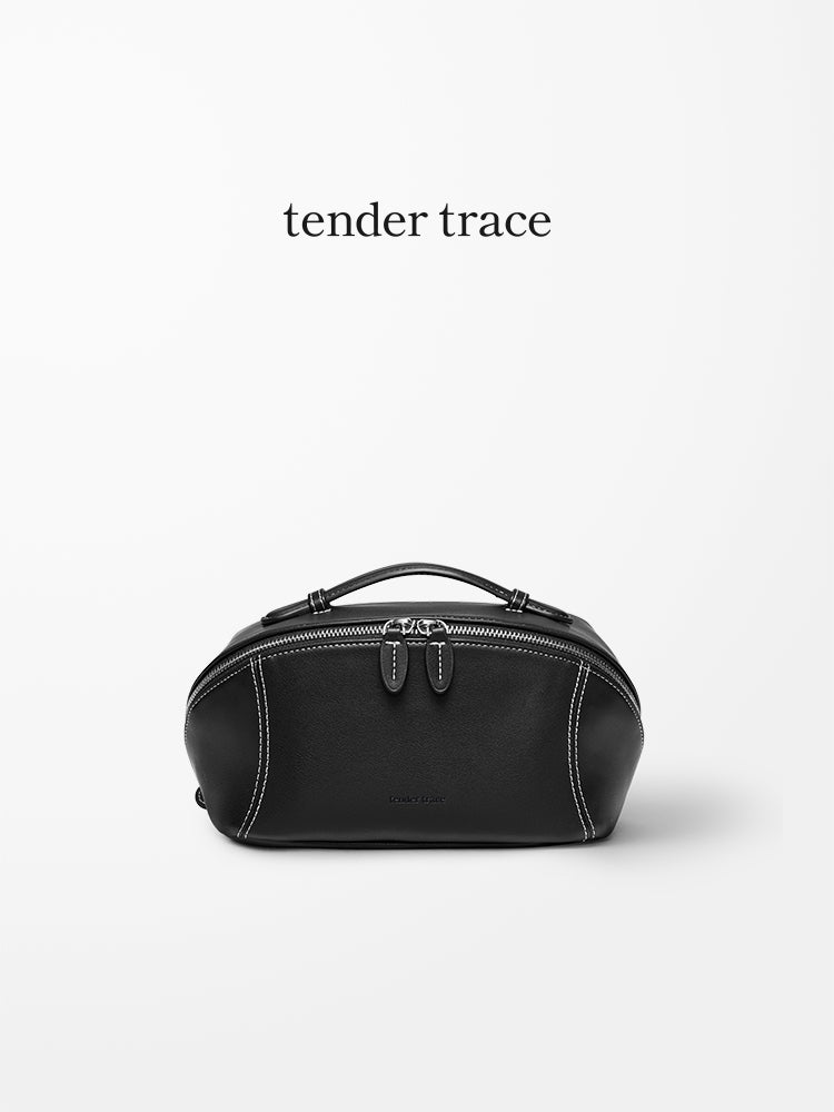 Tender Trace cosmetic bag detail