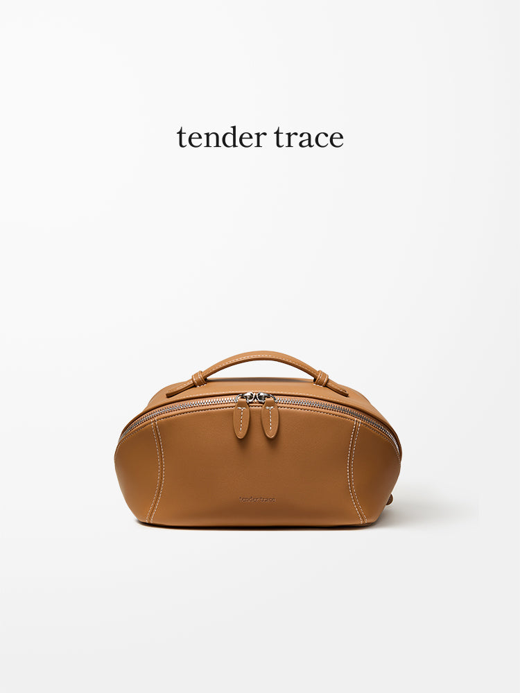Tender Trace cosmetic bag detail